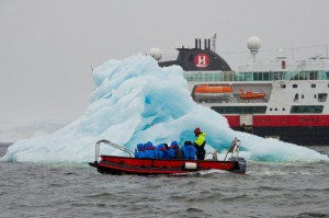 Zodiac-Ausflug in der Antarktis  Foto: Karsten Bidstrup