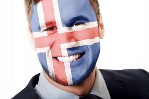 Islandflagge mal anders Foto: Piotr Marcinski/ shutterstock; 